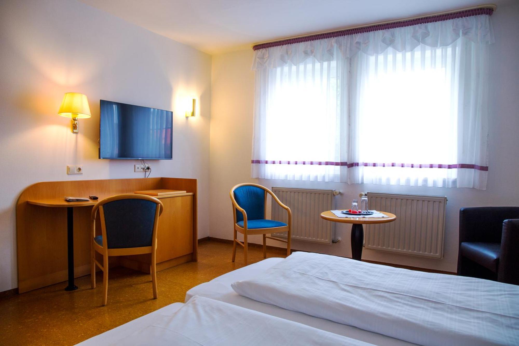 Hotel Zur Linde Gädheim المظهر الخارجي الصورة